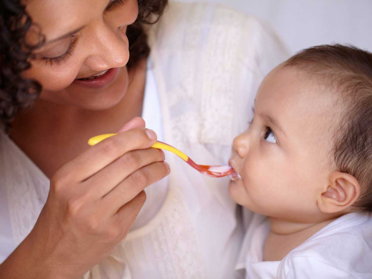 beste baby voeding welke babyvoeding kiezen potjes